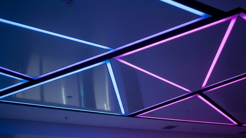 potolok s led podsvetkoy 2